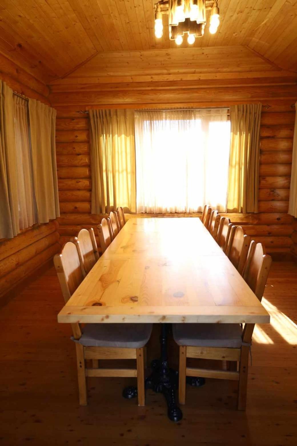 Tnak Hotel Jerevan Buitenkant foto